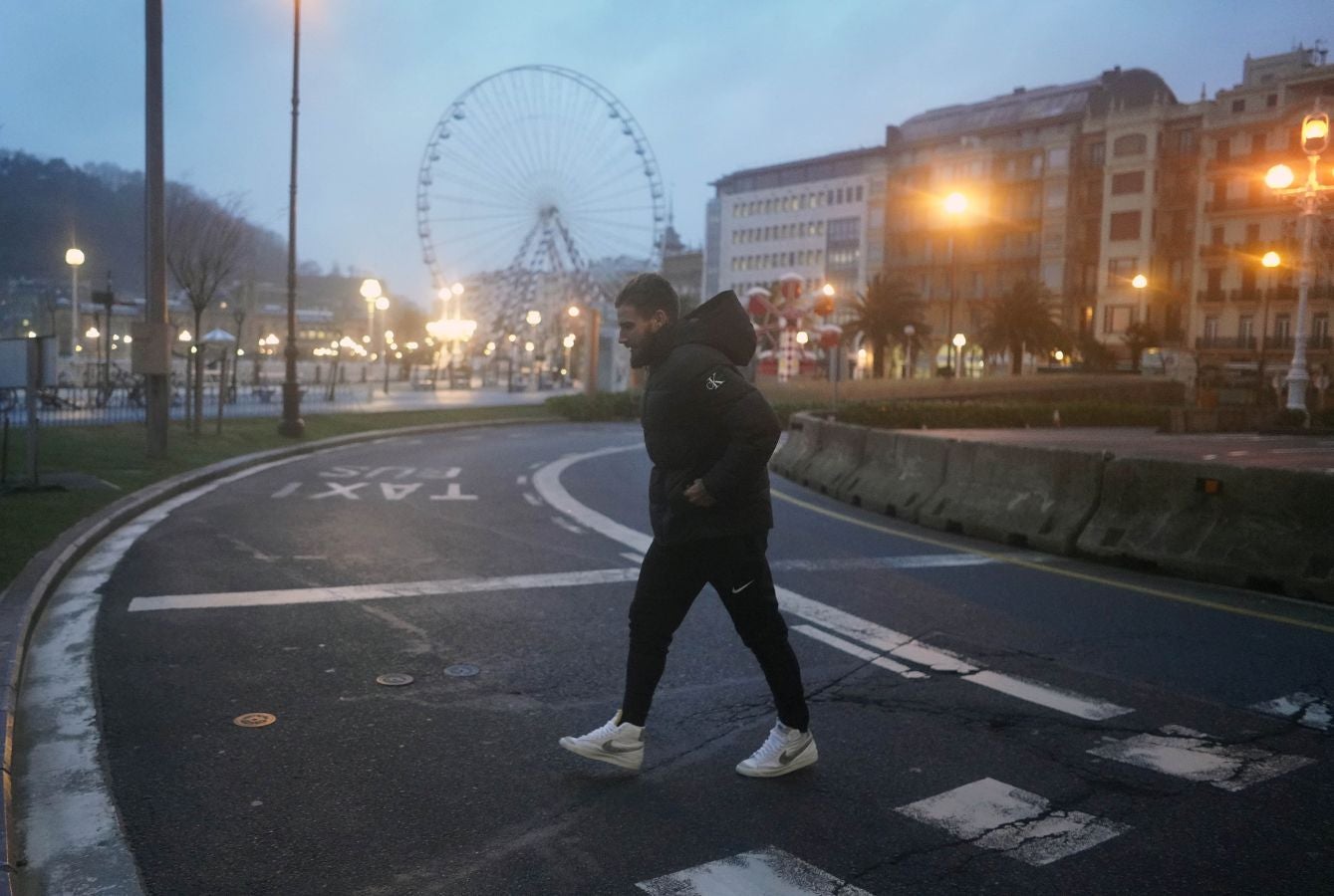 Las rachas de viento alcanzan los 135 km/ h y provocan numerosas incidencias