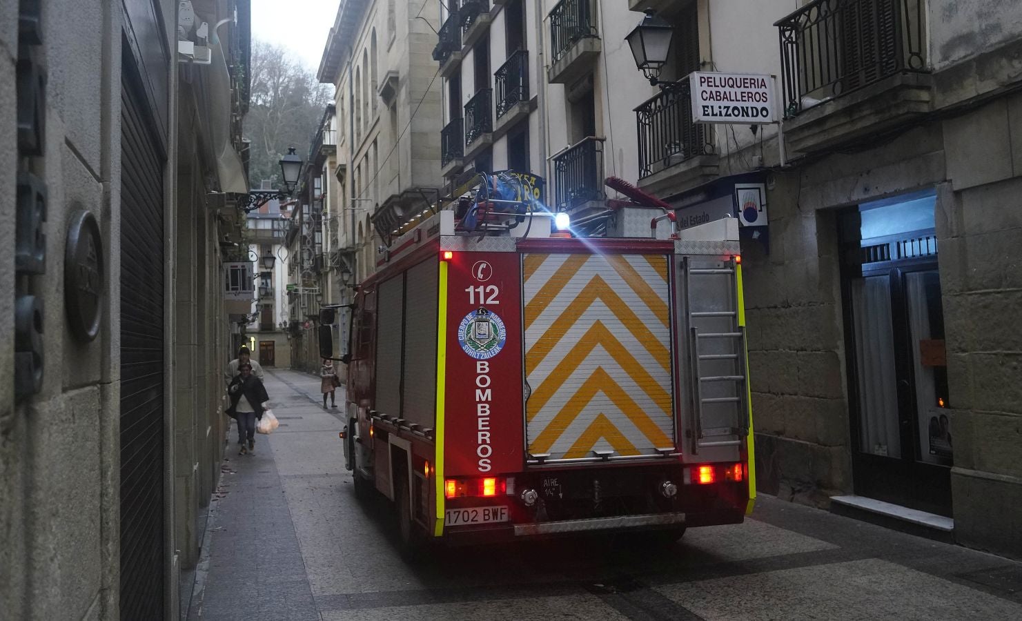 Las rachas de viento alcanzan los 135 km/ h y provocan numerosas incidencias