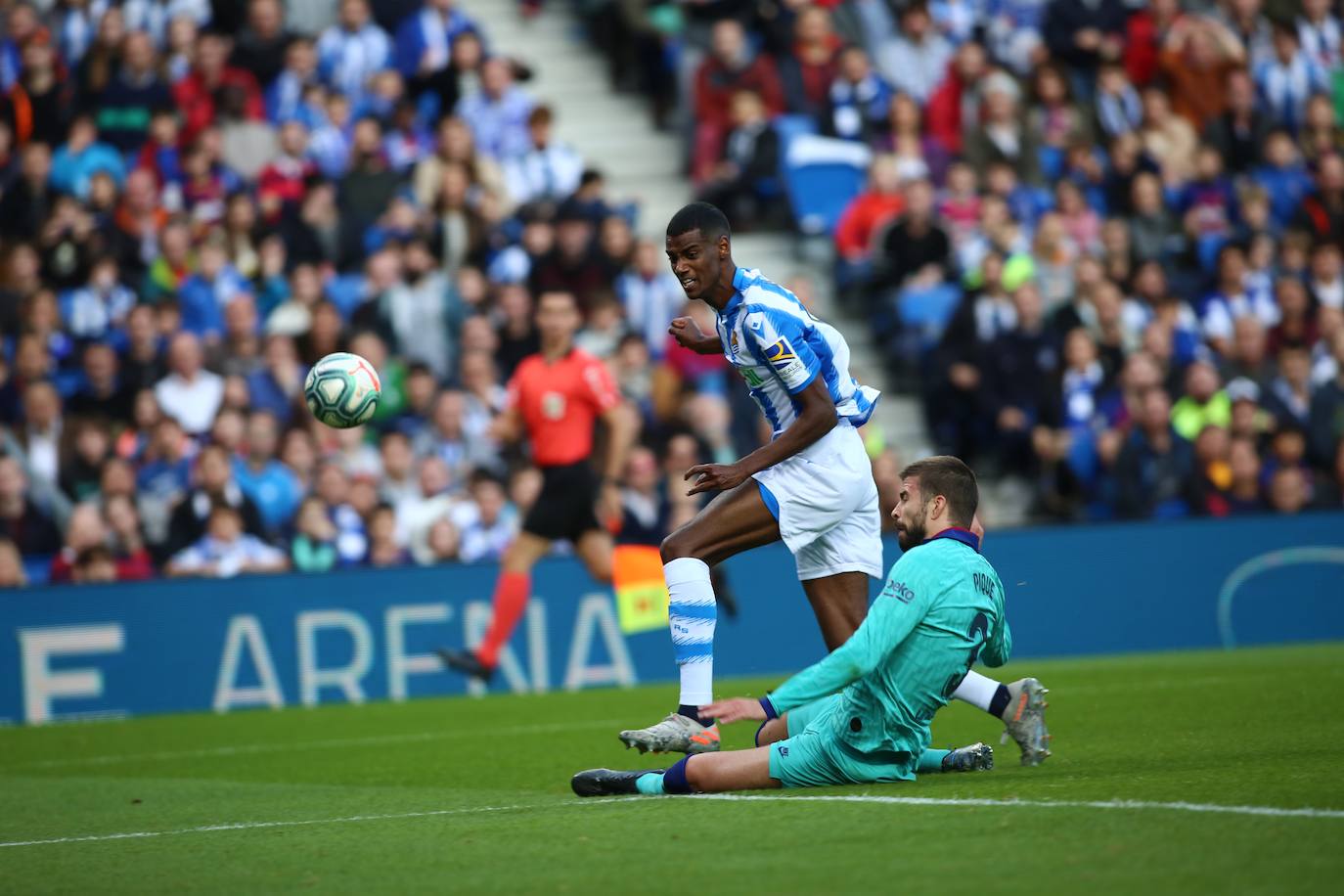 La Real Sociedad y el FC Barcelona han empatado a dos en el Reale Arena. 
