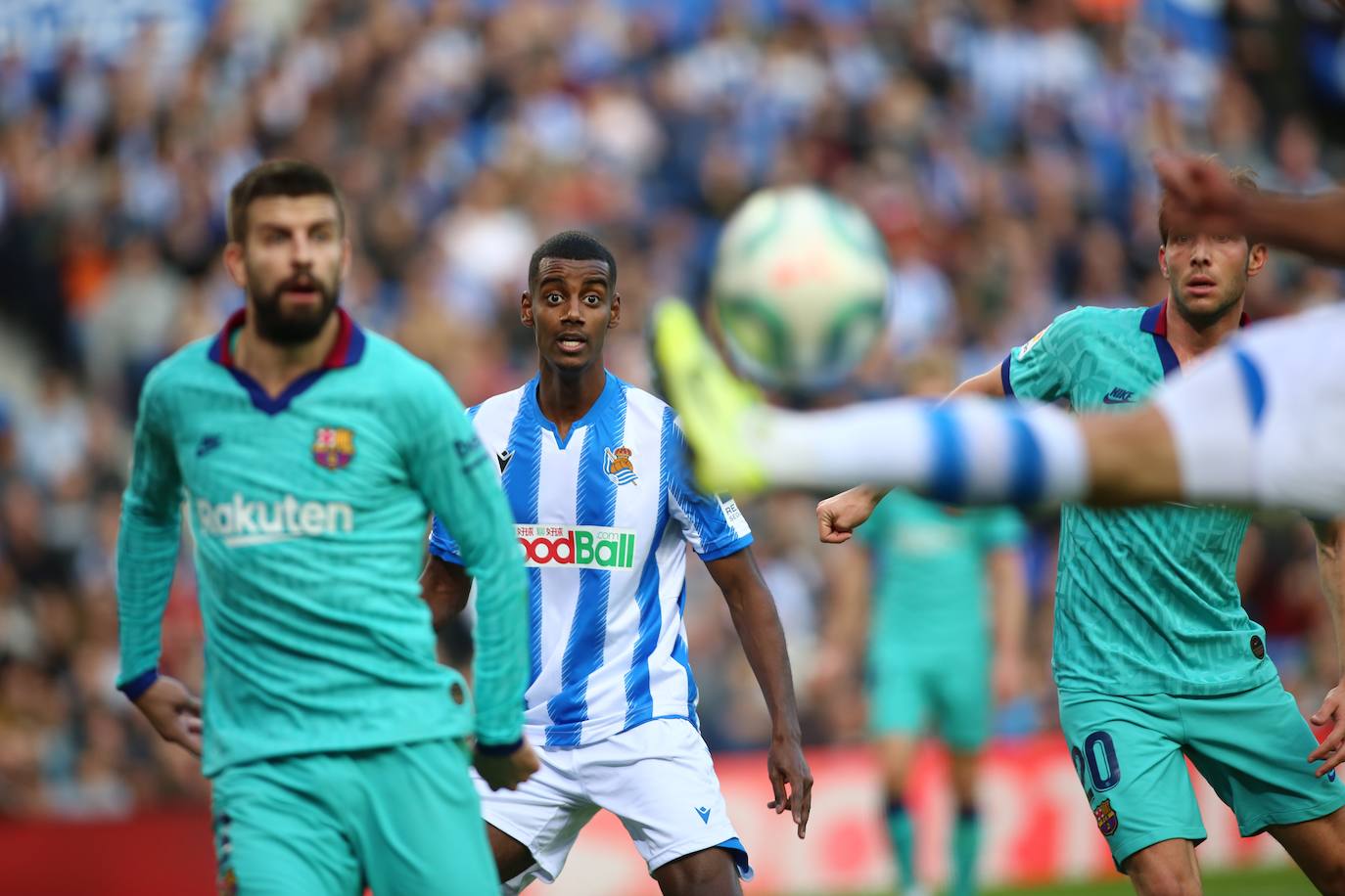 La Real Sociedad y el FC Barcelona han empatado a dos en el Reale Arena. 