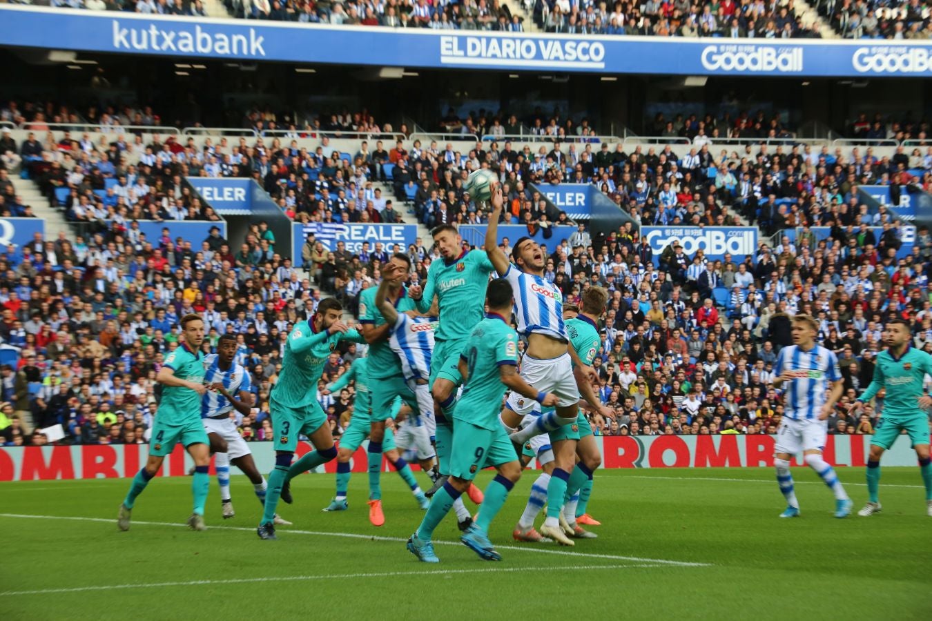 La Real Sociedad y el FC Barcelona han empatado a dos en el Reale Arena. 