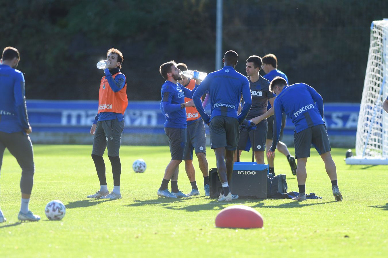 En la típica sesión en el José Luis Orbegozo la Real prepara desde ya el torneo del KO.