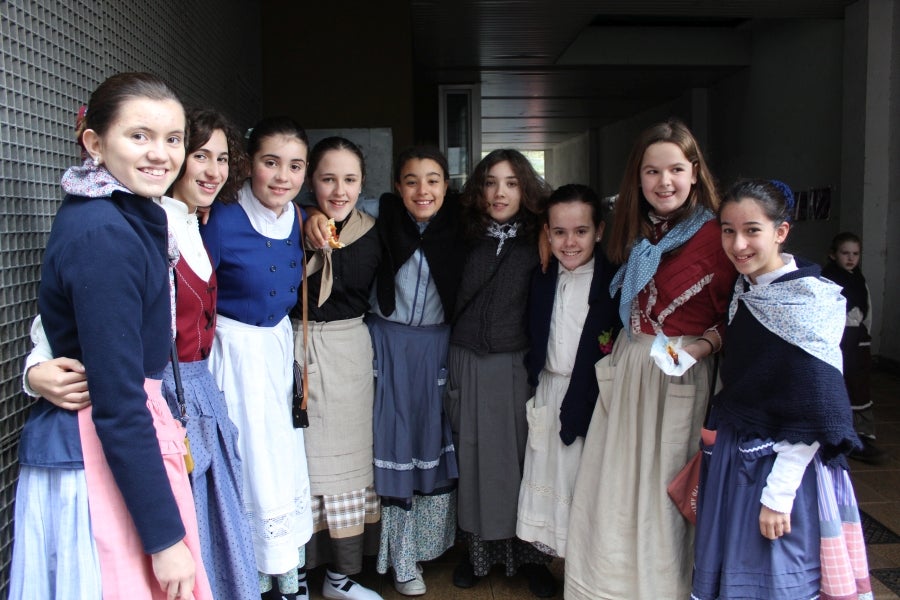 Los talos y las txistorras han tomado las calles de Azpeitia convirtiéndose los protagonistas indiscutibles. 