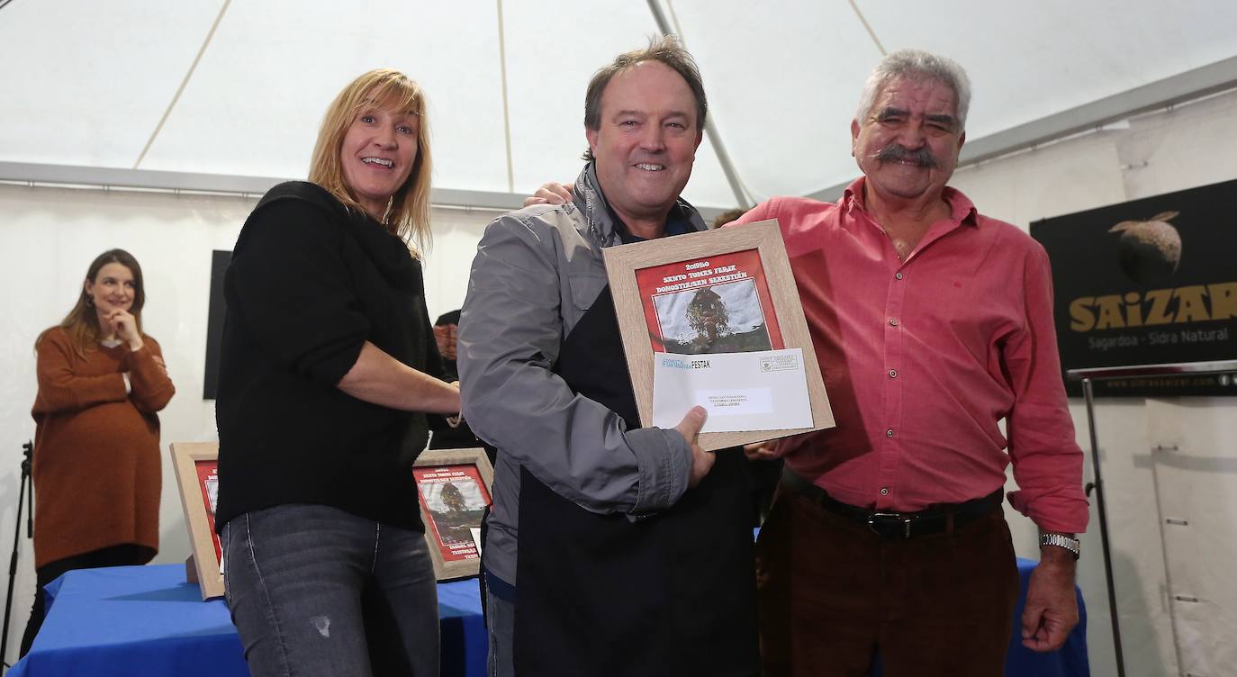 Ambiente festivo en Donostia desde bien temprano. 