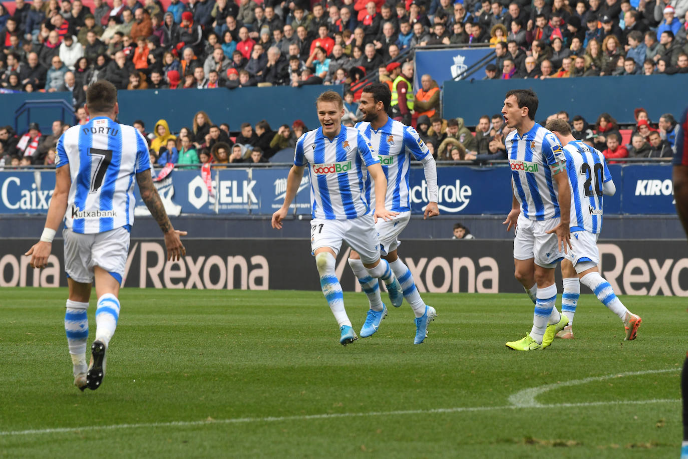 Fotos: Las mejores imágenes del Osasuna - Real Sociedad en El Sadar