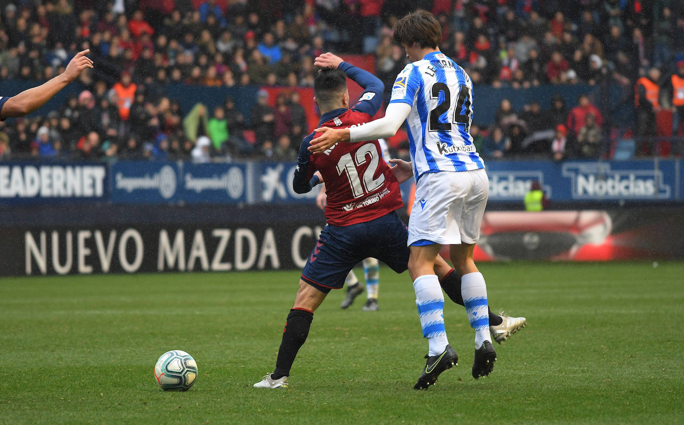 Fotos: Las mejores imágenes del Osasuna - Real Sociedad en El Sadar