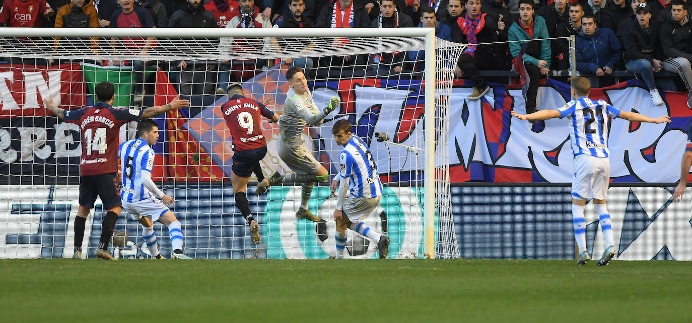 Fotos: Las mejores imágenes del Osasuna - Real Sociedad en El Sadar