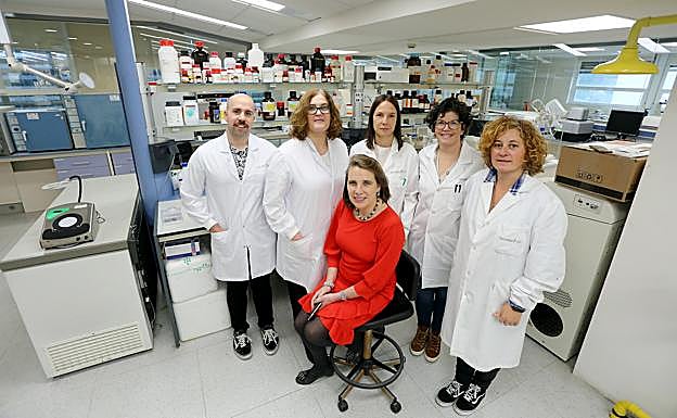 Investigadores de Tecnalia en las instalaciones del centro situado en Miramón. 