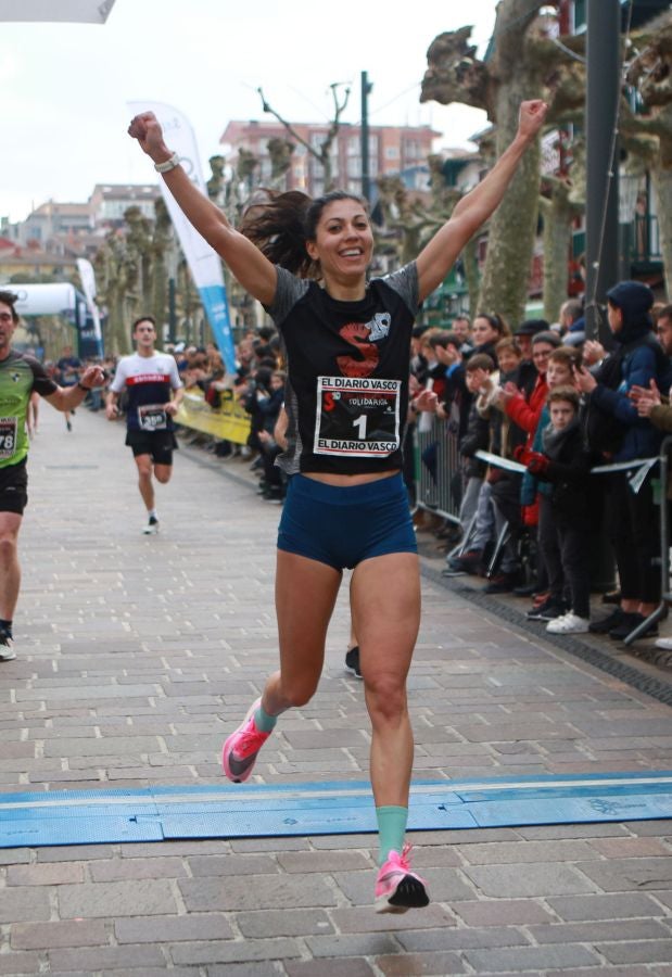 La décima edición de la San Silvestre Solidaria Sport Mundi se ha celebrado en un inmejorable ambiente festivo. Los beneficios obtenidos irán destinados a la ONG DOA, vinculada al sector sanitario que trabaja en Bolivia y Guatemala.