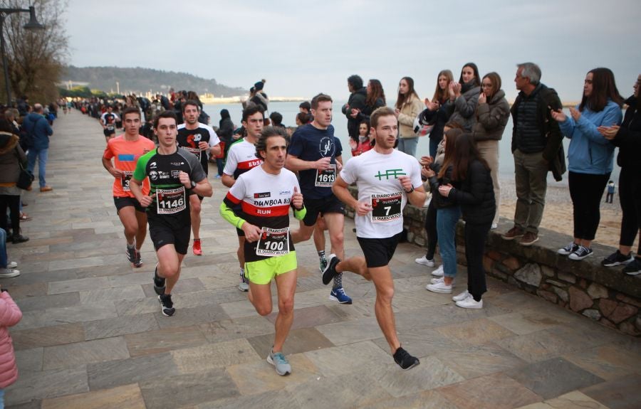 La décima edición de la San Silvestre Solidaria Sport Mundi se ha celebrado en un inmejorable ambiente festivo. Los beneficios obtenidos irán destinados a la ONG DOA, vinculada al sector sanitario que trabaja en Bolivia y Guatemala.