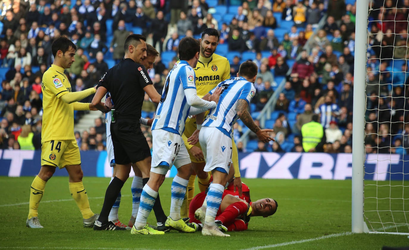 Willian José ha adelantado a la Real en el marcador al descanso, pero el Villarreal ha remontado con los goles de Trigueros de penalti, y Cazorla tras la revisión del VAR