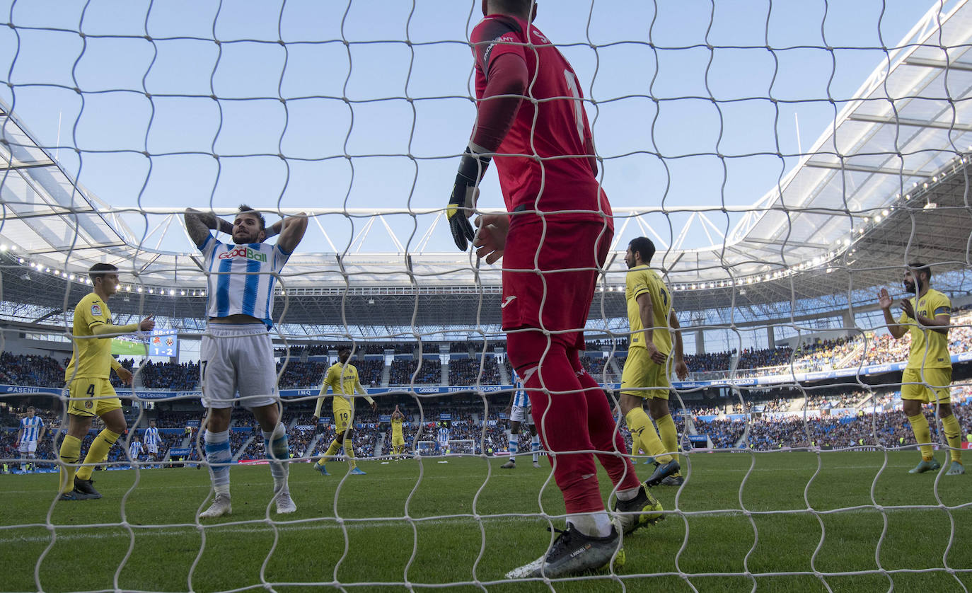 Willian José ha adelantado a la Real en el marcador al descanso, pero el Villarreal ha remontado con los goles de Trigueros de penalti, y Cazorla tras la revisión del VAR