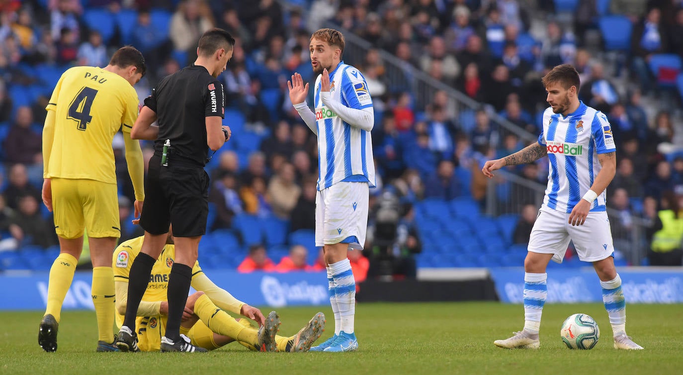 Willian José ha adelantado a la Real en el marcador al descanso, pero el Villarreal ha remontado con los goles de Trigueros de penalti, y Cazorla tras la revisión del VAR