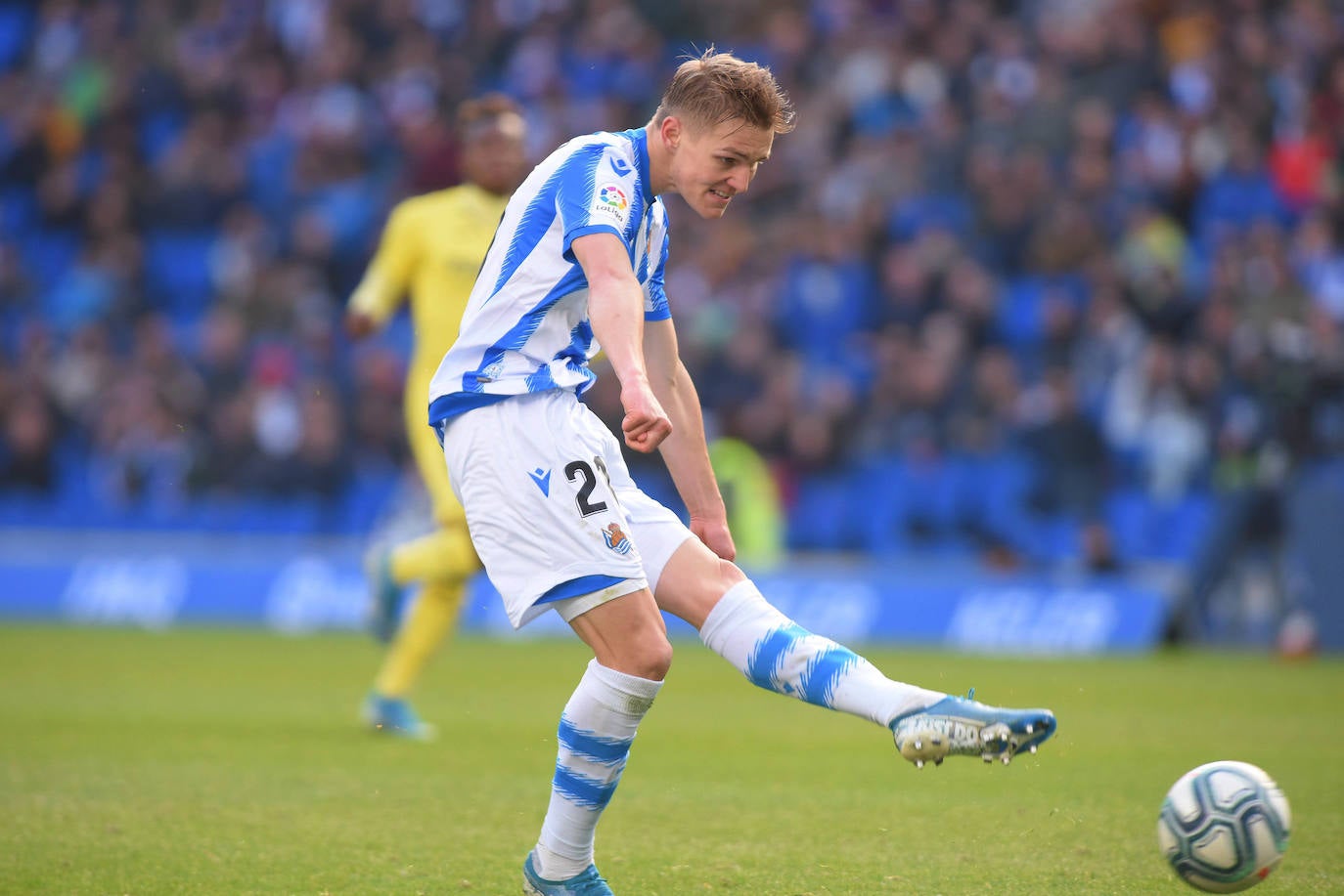 Willian José ha adelantado a la Real en el marcador al descanso, pero el Villarreal ha remontado con los goles de Trigueros de penalti, y Cazorla tras la revisión del VAR