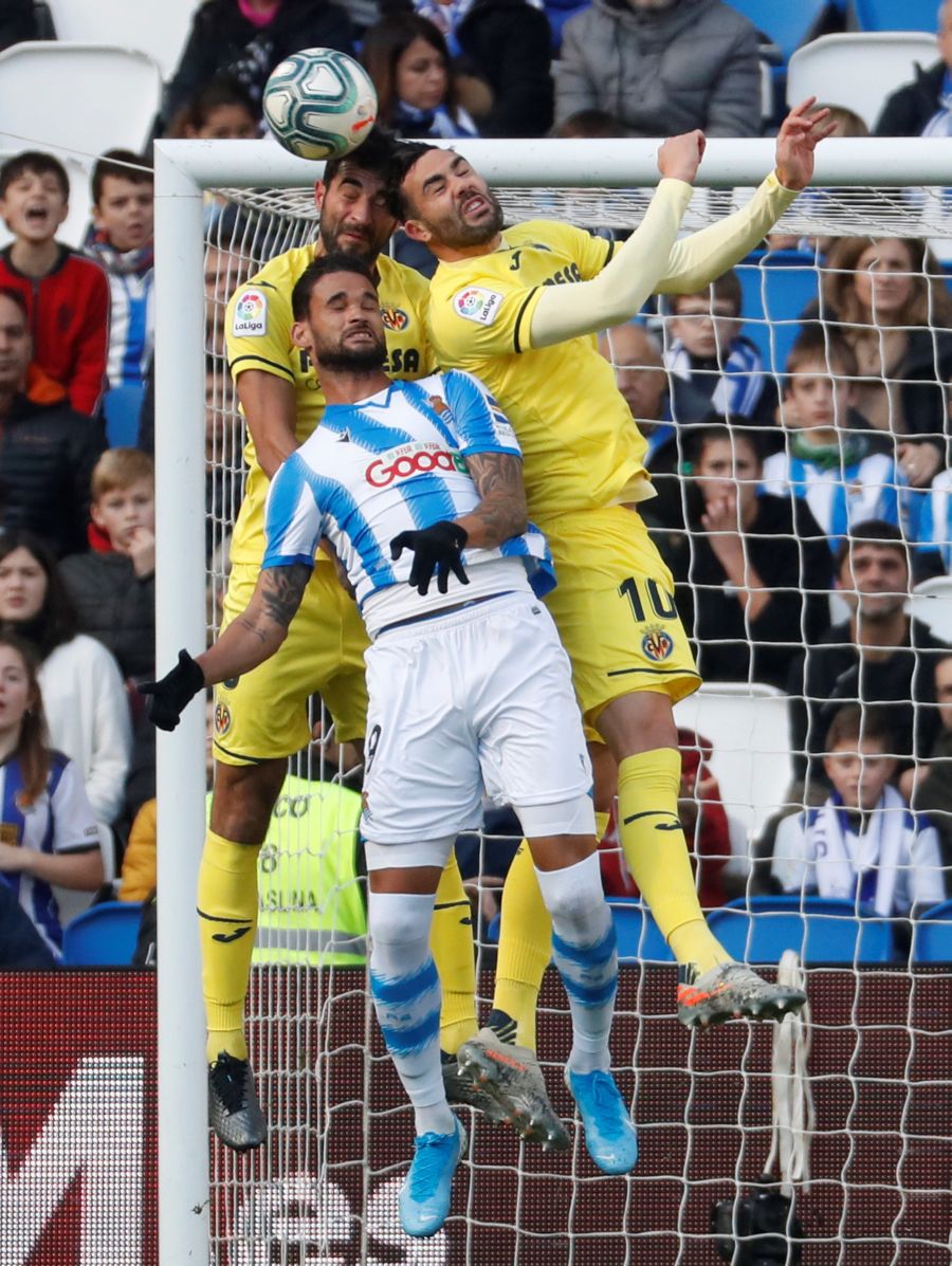 Willian José ha adelantado a la Real al descanso, pero el Villarreal ha remontado en la segunda parte con los goles de Trigueros de penalti y Cazorla tras la revisión del VAR