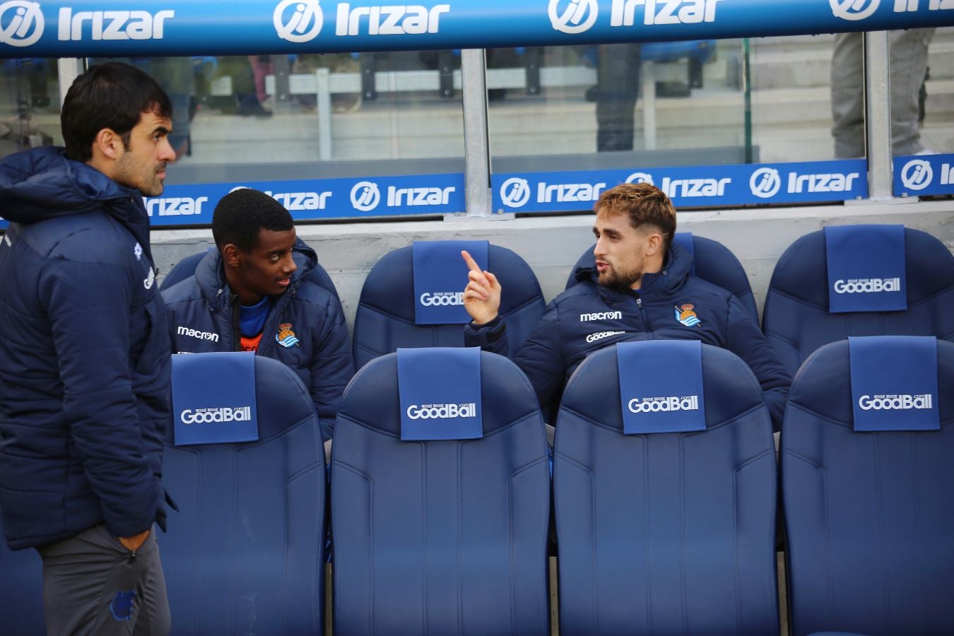 Willian José ha adelantado a la Real al descanso, pero el Villarreal ha remontado en la segunda parte con los goles de Trigueros de penalti y Cazorla tras la revisión del VAR