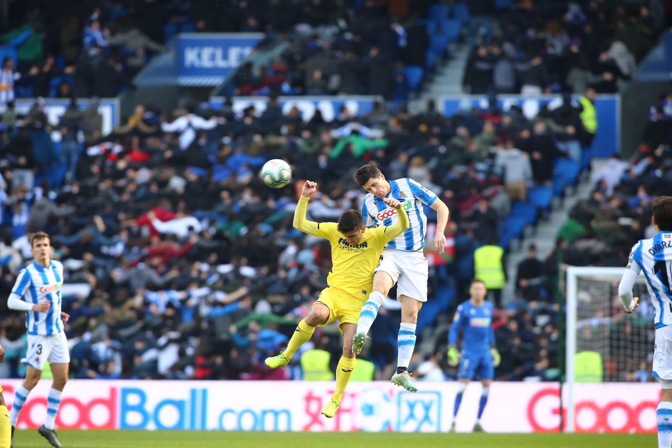 Willian José ha adelantado a la Real al descanso, pero el Villarreal ha remontado en la segunda parte con los goles de Trigueros de penalti y Cazorla tras la revisión del VAR