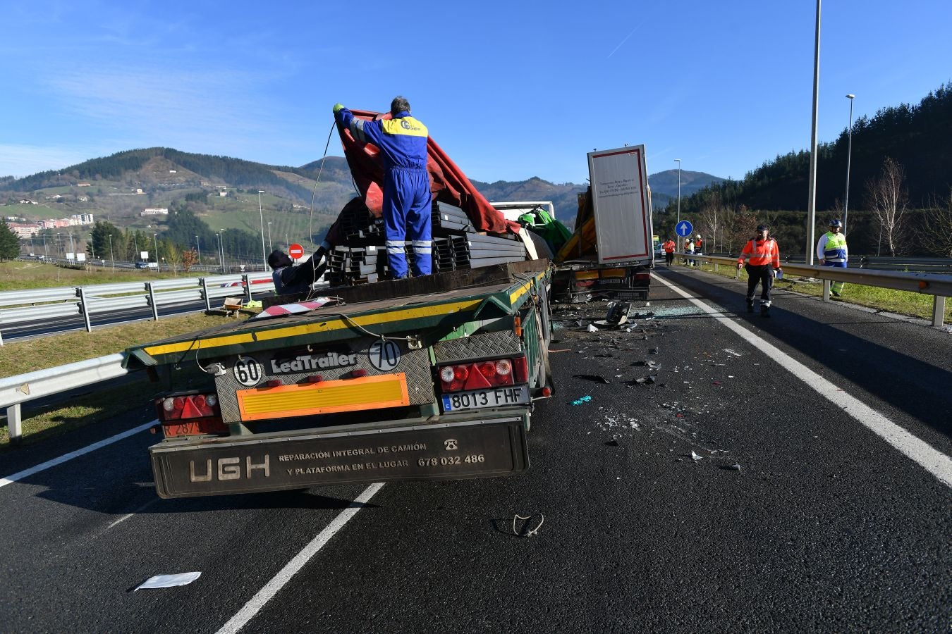 Como consecuencia del accidente, diez personas han resultado heridas, dos de ellas en estado muy grave