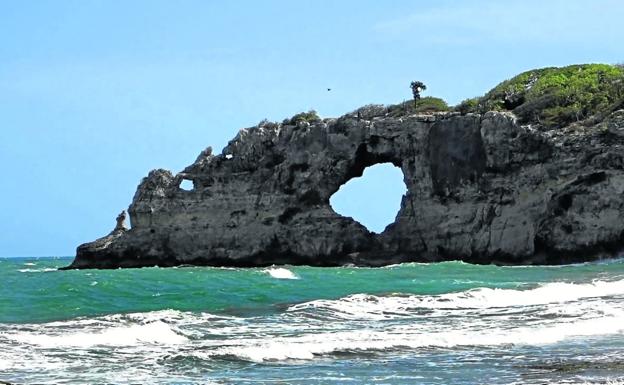 Puerto Rico pierde una de sus maravillas naturales tras el peor terremoto en un siglo