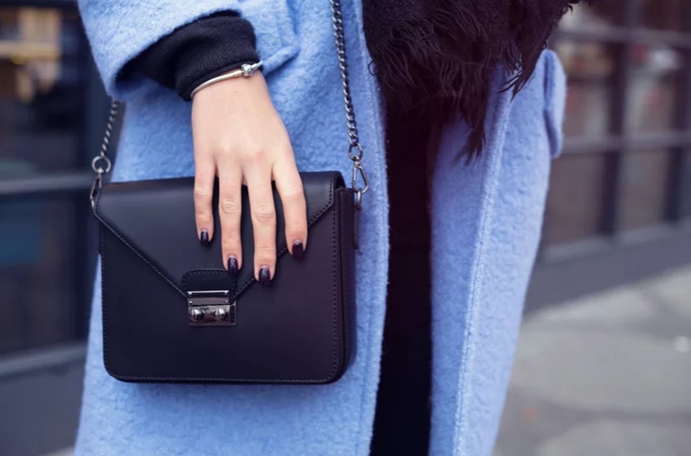 La combinación con tonalidades de la misma gama cromática también será un acierto. Se convertirán en looks cargados de mucho estilo y sofisticación