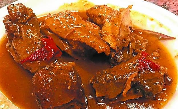Los guisos son seña de identidad del restaurante.