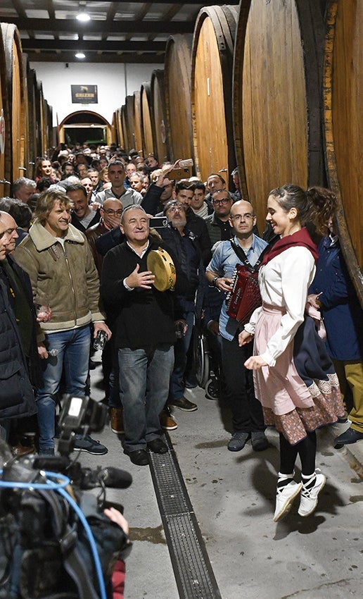 Fotos: Miguel Indurain inauguró la temporada de sidrerías en Saizar