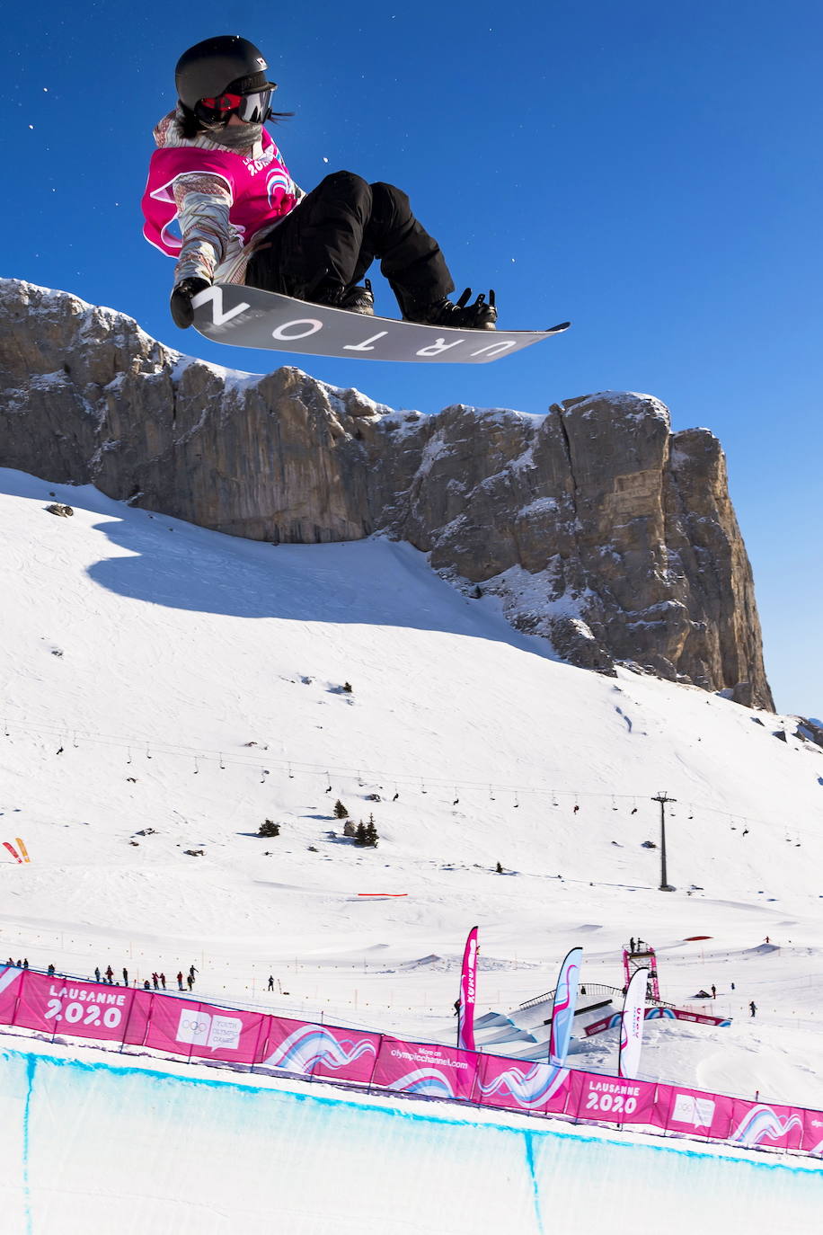 Esta semana se ha disputado el snowboard cross de los Juegos Olímpicos de la Juventud de Invierno de Lausana 2020, que ha ofrecido espectaculares imágenes.