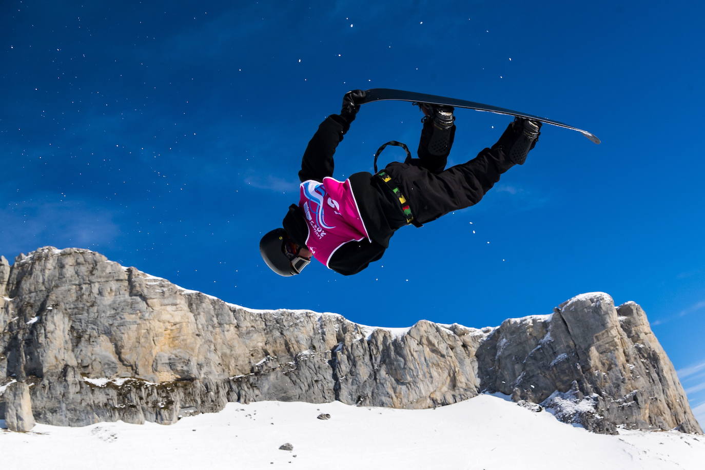 Esta semana se ha disputado el snowboard cross de los Juegos Olímpicos de la Juventud de Invierno de Lausana 2020, que ha ofrecido espectaculares imágenes.