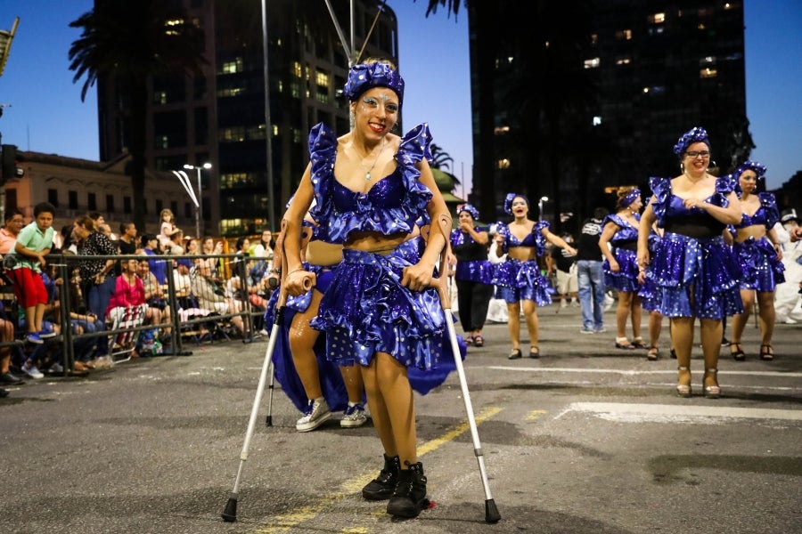 Uruguay da comienzo al que es considerado el Carnaval más largo del mundo. Durante tres meses los vecinos de Montevideo saldrán a las calles para ambientar la ciudad de luz, color y música.