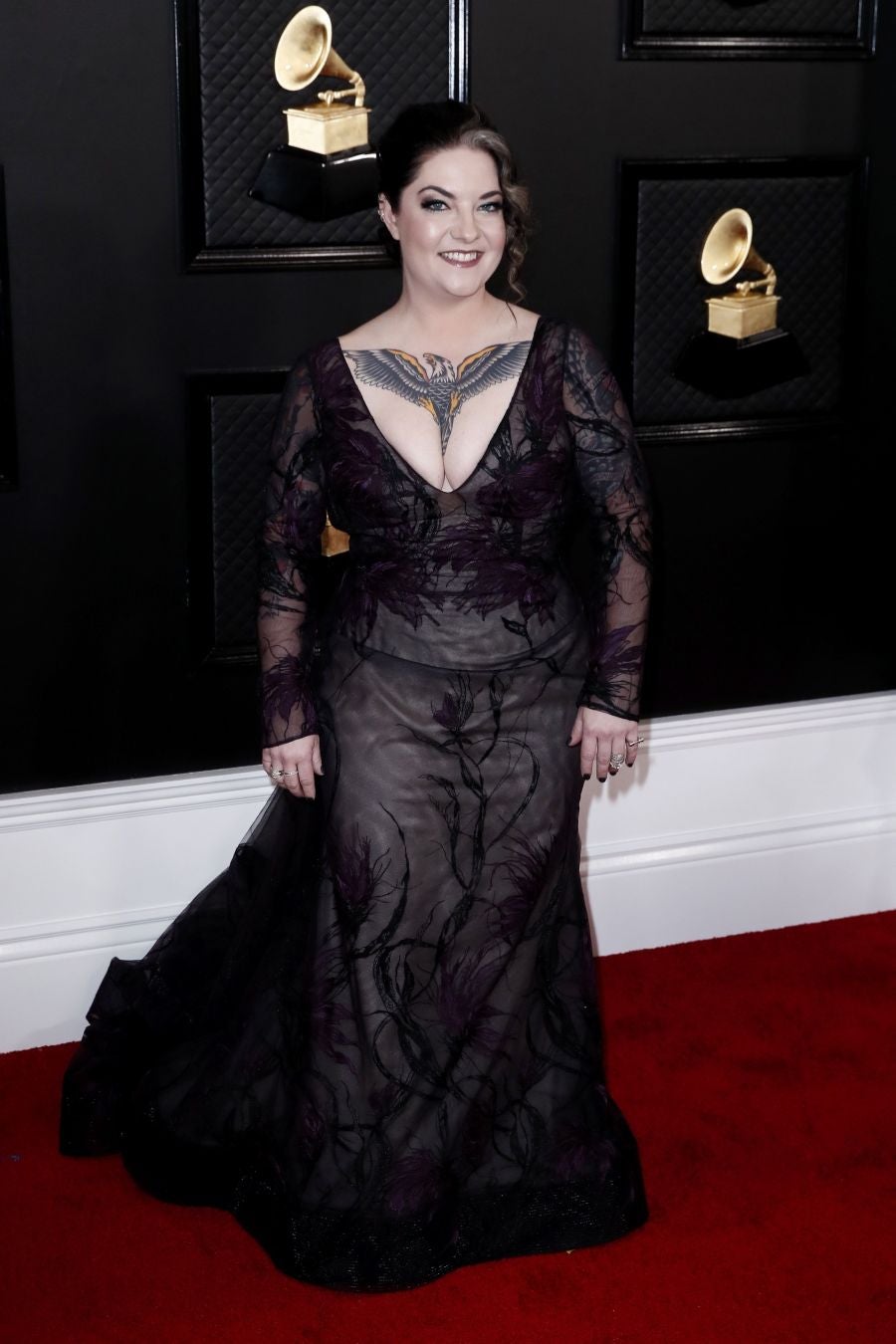 Las estrellas de la música se han dado cita en el Staples Center de Los Ángeles con motivo de la 62 edición de los Premios Grammy. Repasamos una Alfombra Roja que ha estado protagonizada por diseños extravagantes y llenos de originalidad