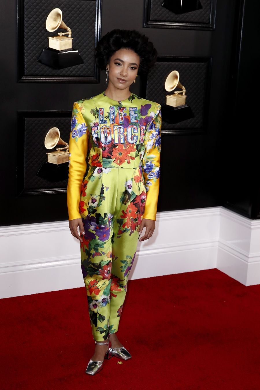 Las estrellas de la música se han dado cita en el Staples Center de Los Ángeles con motivo de la 62 edición de los Premios Grammy. Repasamos una Alfombra Roja que ha estado protagonizada por diseños extravagantes y llenos de originalidad