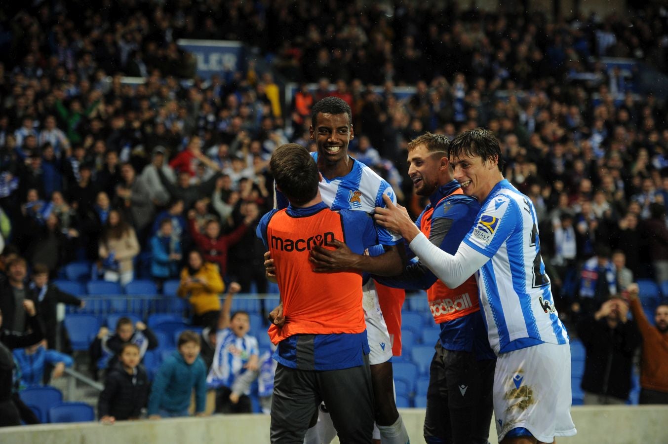 La Real Sociedad sigue soñando con la Copa tras eliminar a Osasuna. Los txuri-urdin estarán en el bombo de cuartos