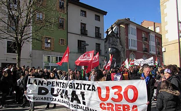 Manifestación en Arrasate.