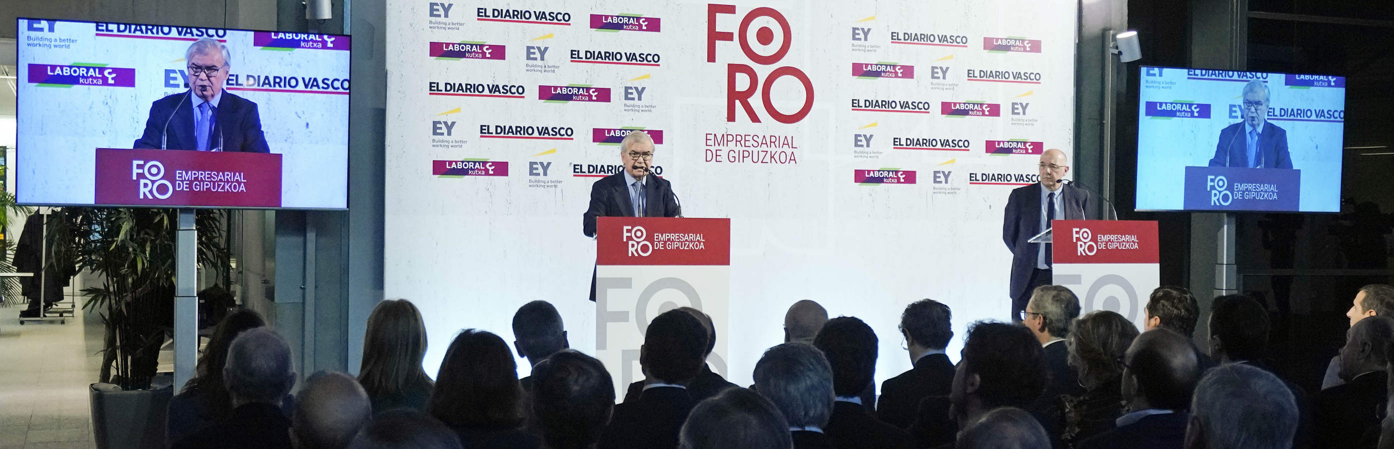 Fotos: Garamendi subraya en la «voluntad de diálogo» de CEOE para la reforma laboral