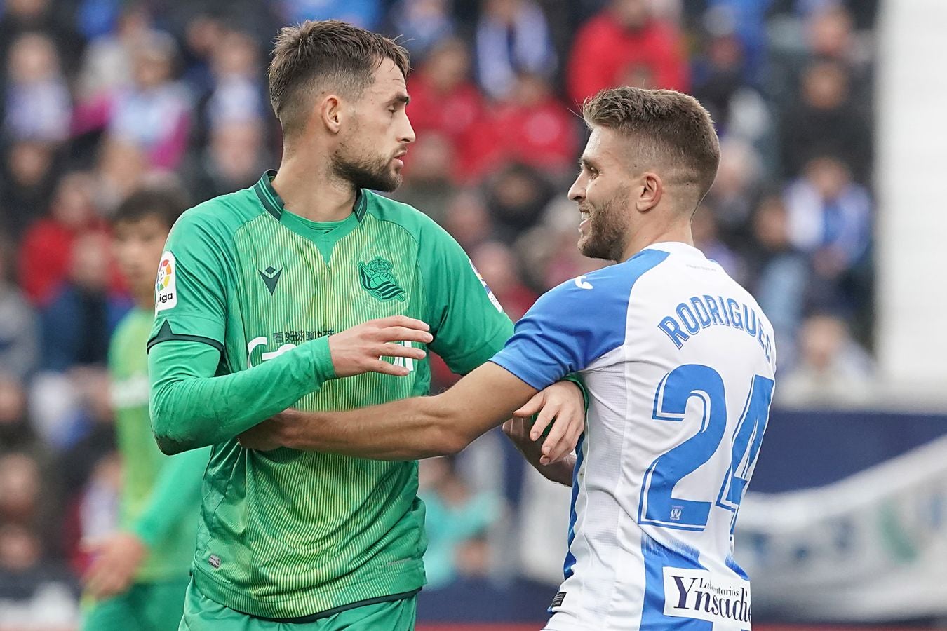Los txuri-urdin caen en Butarque tras el gol de falta directa de Óscar Rodríguez en el último minuto. Isak adelantó a la Real en la primera parte y Omeruo puso las tablas en el 48. 