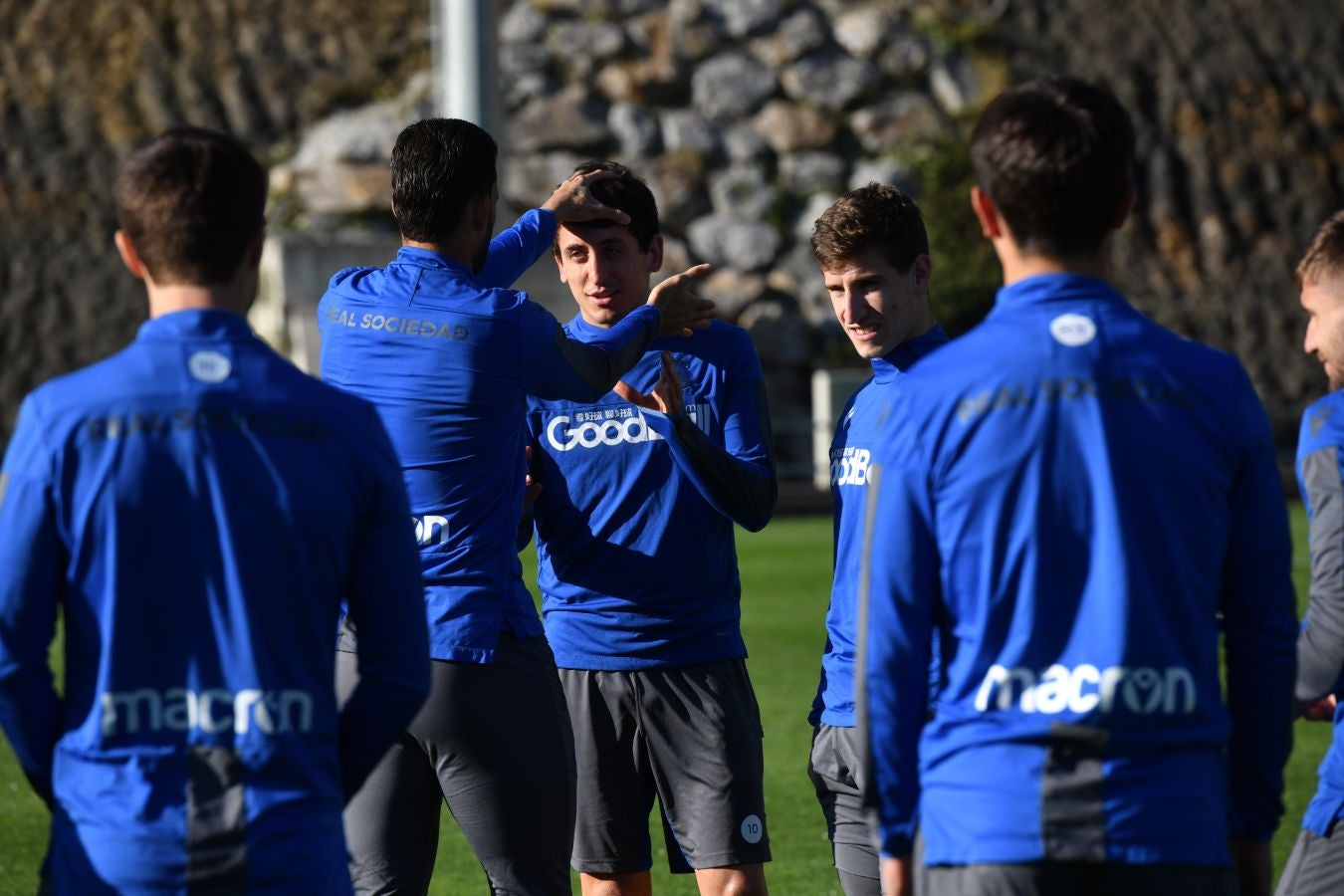 La Real Sociedad se mide al Real Madrid en cuartos de final de la Copa del Rey. Merino y Moyá han entrado en la convocatoria y Sangalli se ha quedado fuera