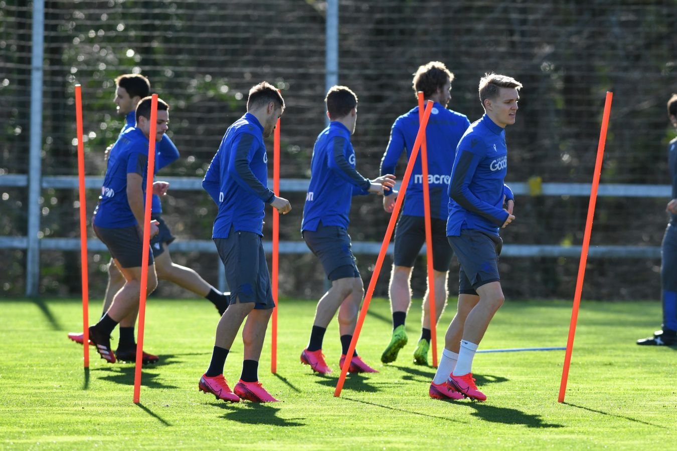 La Real Sociedad se mide al Real Madrid en cuartos de final de la Copa del Rey. Merino y Moyá han entrado en la convocatoria y Sangalli se ha quedado fuera