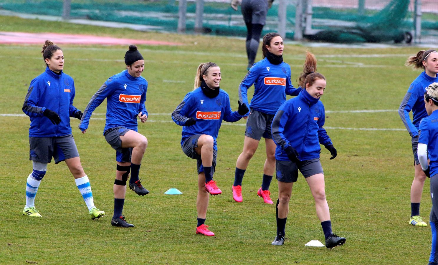 Galería de fotos Las jugadoras de la Real se preparan para la final de la Supercopa femenina ante el Barcelona.