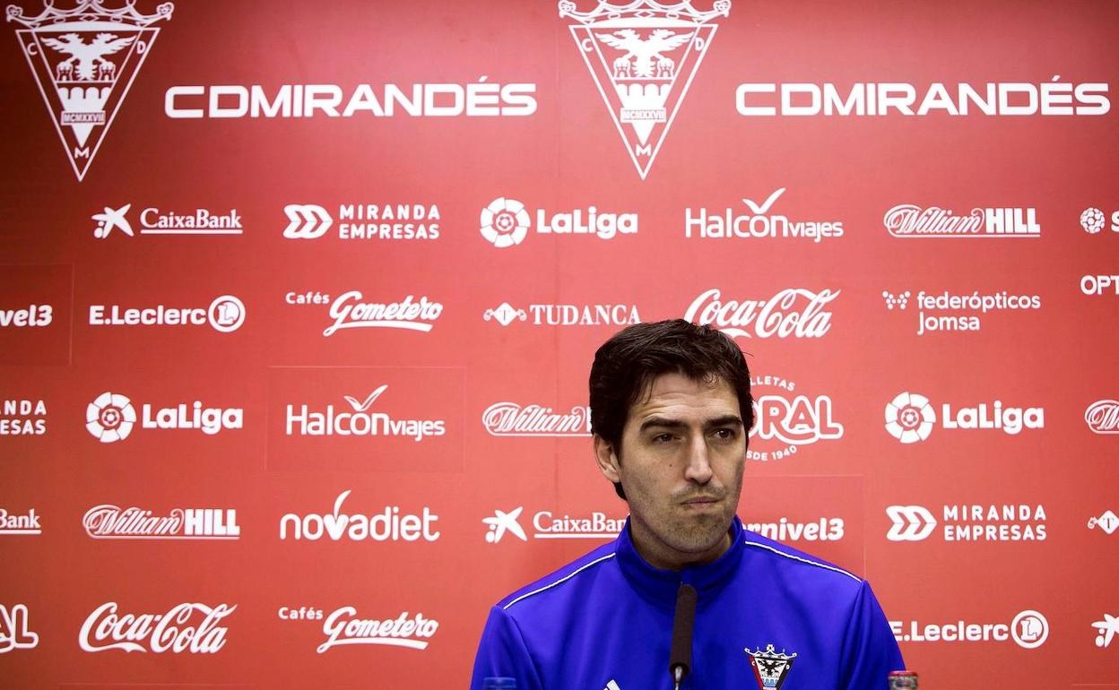 Andoni Iraola: «Cuantos más vídeos vemos de la Real, peor para nosotros»