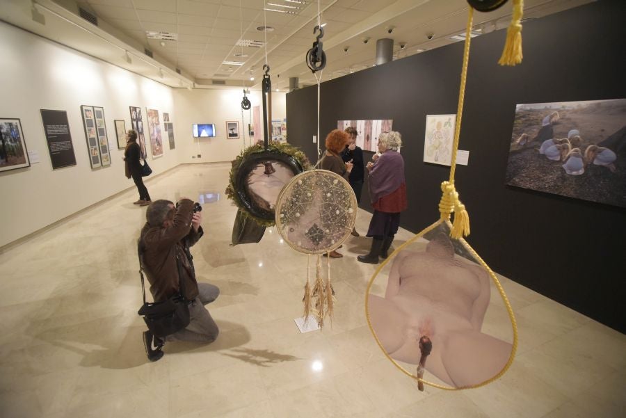 Donostia Kultura presenta la exposición colectiva ¡Brujas!. 