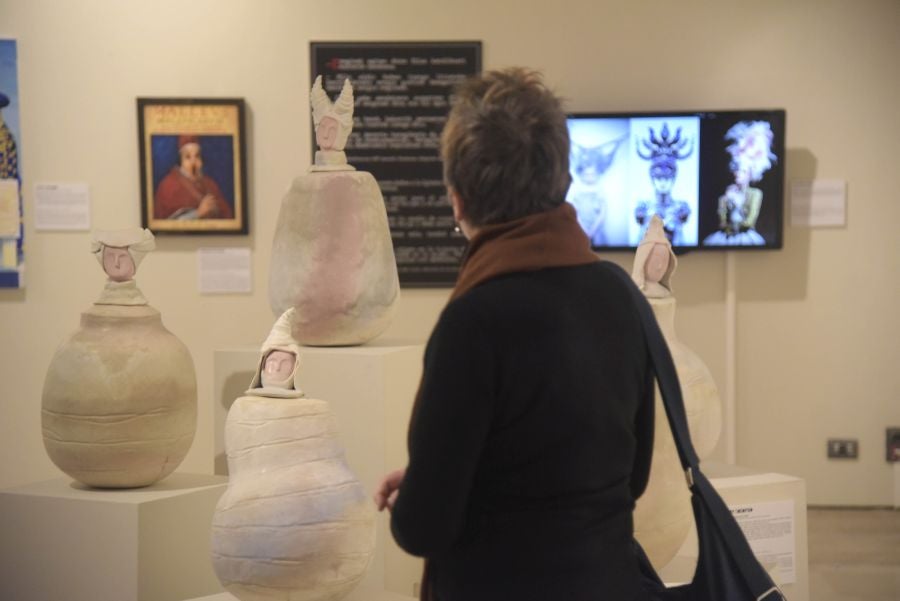 Donostia Kultura presenta la exposición colectiva ¡Brujas!. 