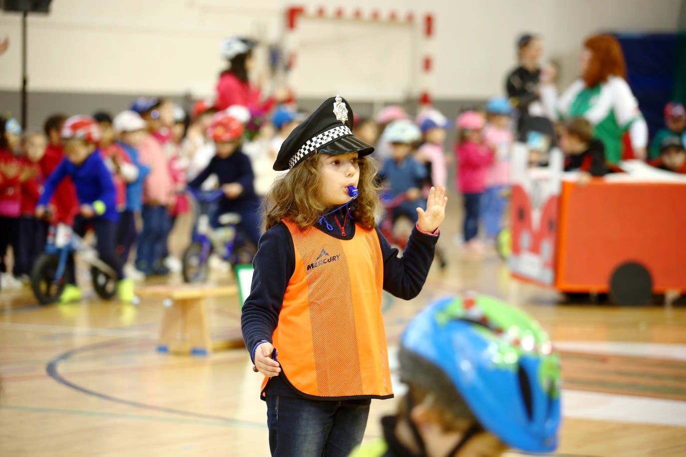La Herri Eskola de Lezo ha vivido un viernes especial con motivo del carnaval.