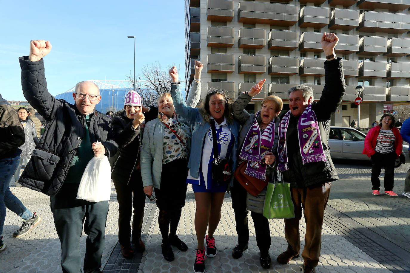 Los habitantes de Becerril de Campos se encuentran en San Sebastián para disfrutar de la invitación de la Real Sociedad.