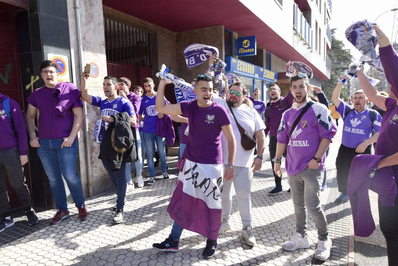 Los habitantes de Becerril de Campos se encuentran en San Sebastián para disfrutar de la invitación de la Real Sociedad.