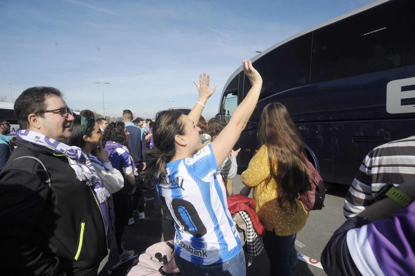 Los habitantes de Becerril de Campos se encuentran en San Sebastián donde disfrutarán de una comida en la Sidrería Salaberria con la afición realista y después estarán en las gradas animando a la Real