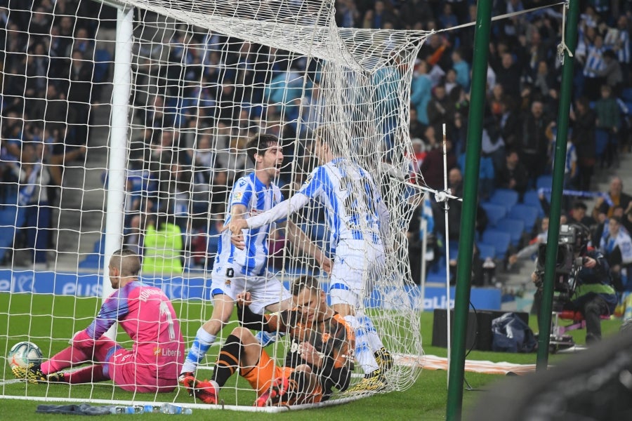 Fotos: Las mejores imágenes de la Real Sociedad contra frente al Valencia