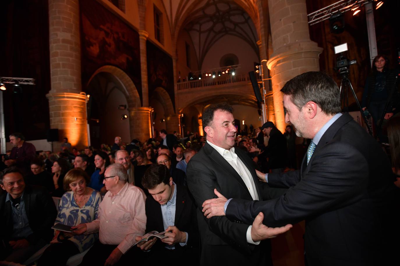 La presentación de la nueva edición de la Guía Repsol reunió este lunes por la noche en el Museo de San Telmo a más de 400 invitados. Ocho restaurantes guipuzcoanos entran con un Sol en la nueva Guía Repsol.