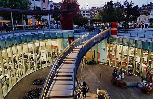 El centro cultural y biblioteca CBA registró una alta tasa de visitas durante el pasado año. 