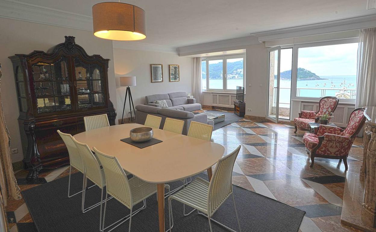 EH Bildu propone prohibir la apertura de nuevos pisos turísticos en Gros y todo el Centro