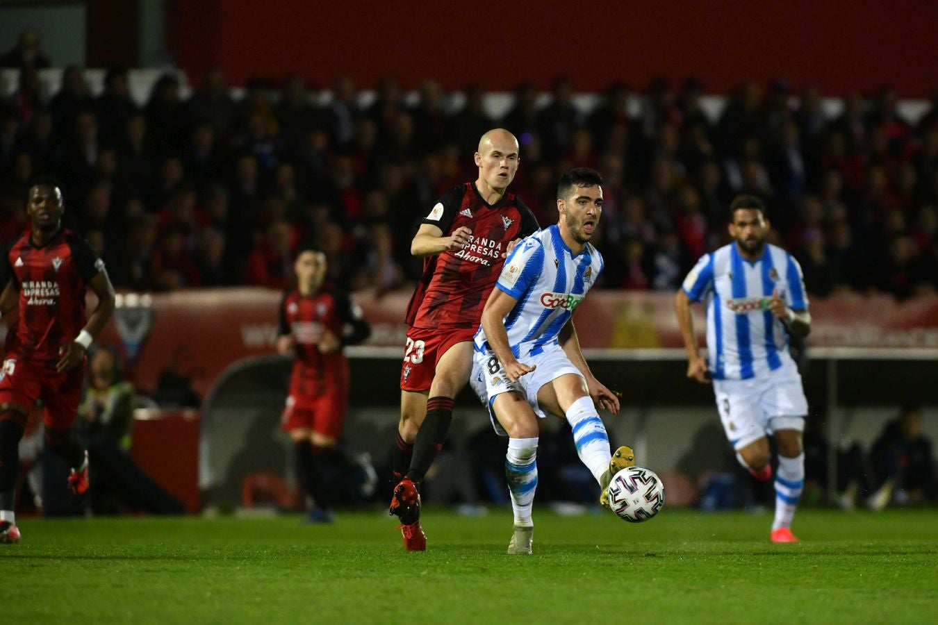 Ambientazo en Anduva para la vuelta de la semifinal de Copa entre Real Sociedad y Mirandés